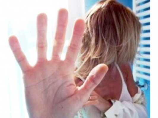 Să scape de puşcărie, violatorul unei copile i-a propus să facă nuntă
